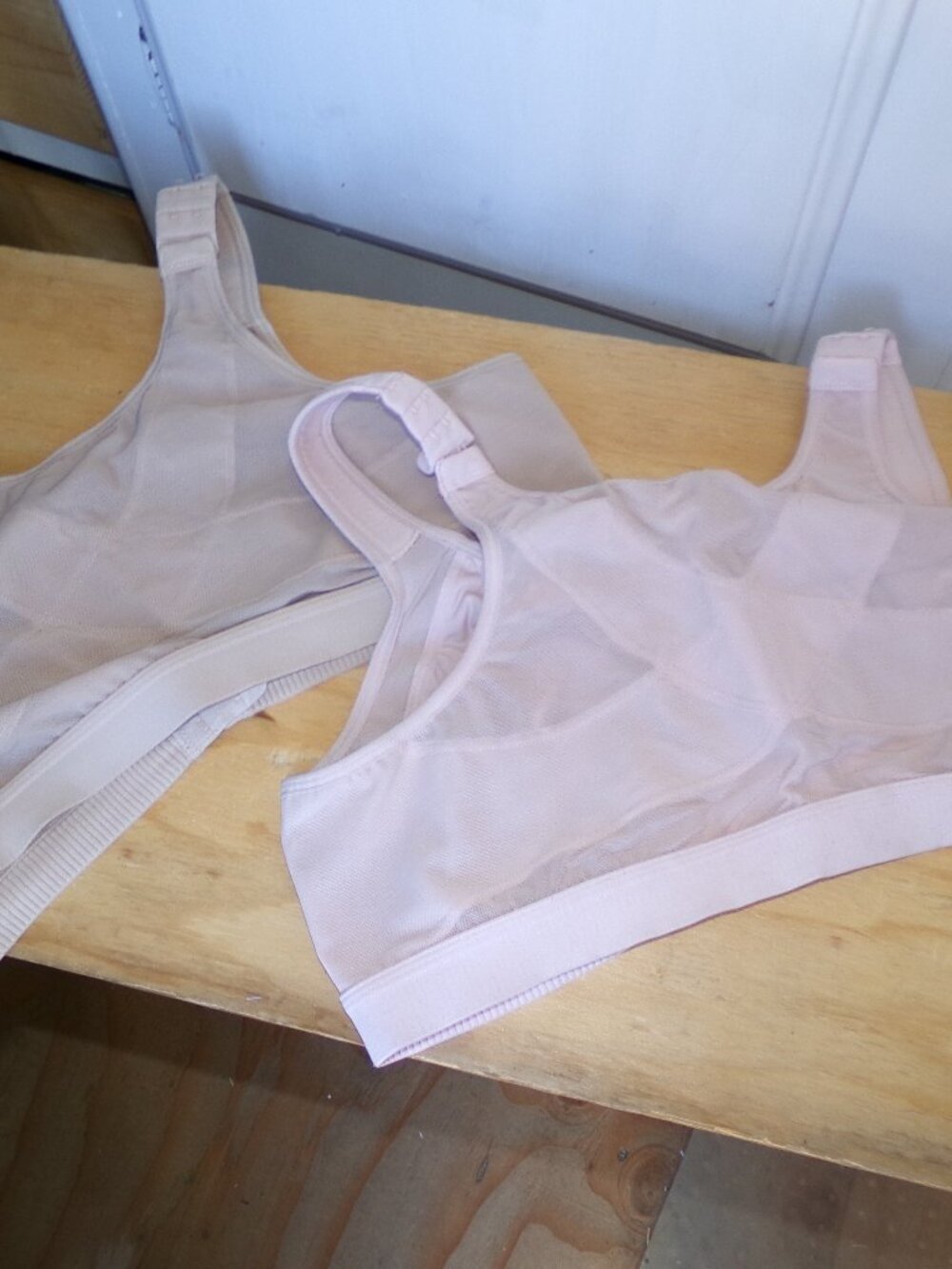 Set of 2 Front Close Bras Sz 40C - Picture 3 of 7
